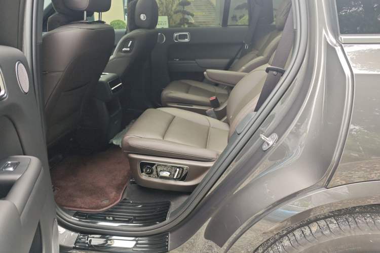 Used Li Auto L8 2023 Pro Model Left Rear Seat