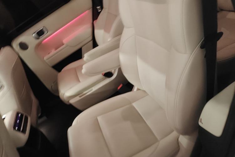 Used Li Auto L8 2023 Pro Model Left Rear Seat