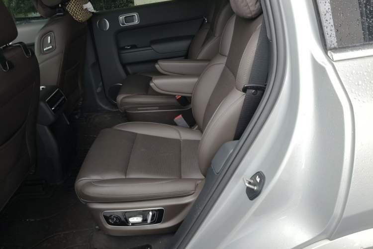 Used Li Auto L8 2023 Pro Model Left Rear Seat