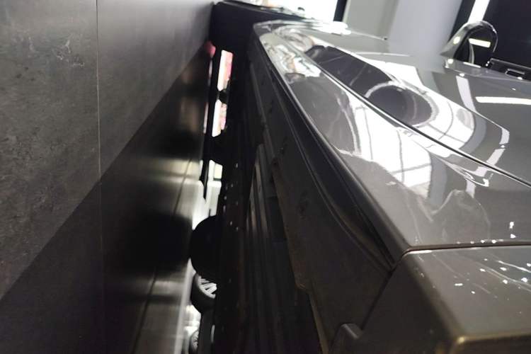 Used Li Auto L8 2023 Pro Model Left Side Sill