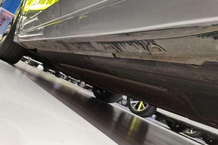 Used Li Auto L8 2023 Pro Model Left Side Sill