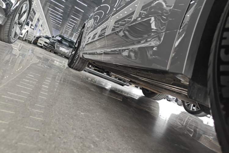 Used Li Auto L8 2023 Pro Model Left Side Sill