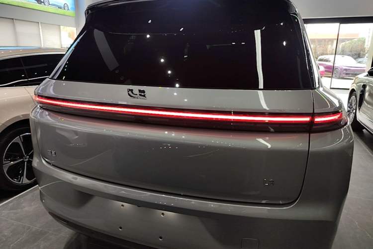 Used Li Auto L8 2023 Pro Model Rear