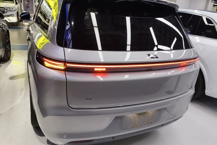 Used Li Auto L8 2023 Pro Model Rear