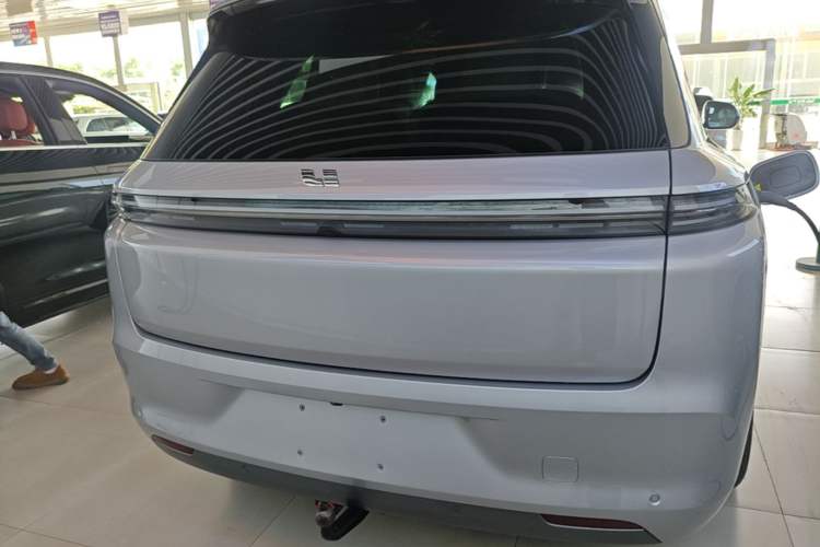 Used Li Auto L8 2023 Pro Model Rear