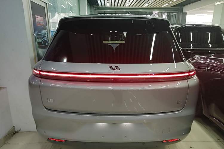 Used Li Auto L8 2023 Pro Model Rear