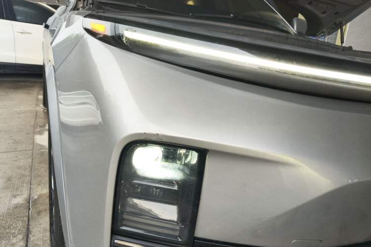 Used Li Auto L8 2023 Pro Model Right Front Headlight