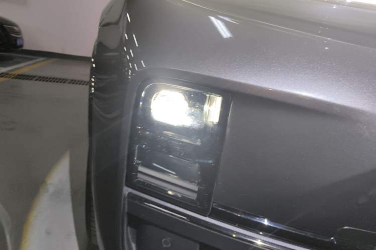 Used Li Auto L8 2023 Pro Model Right Front Headlight