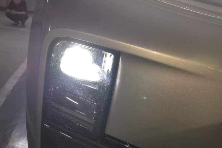 Used Li Auto L8 2023 Pro Model Right Front Headlight