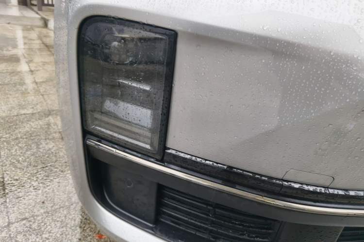 Used Li Auto L8 2023 Max model Right Front Headlight
