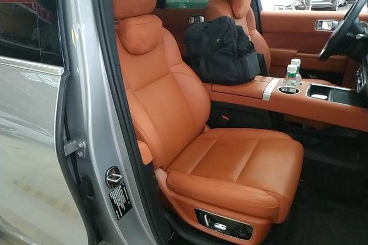Used Li Auto L8 2023 Pro Model Right Front Seat