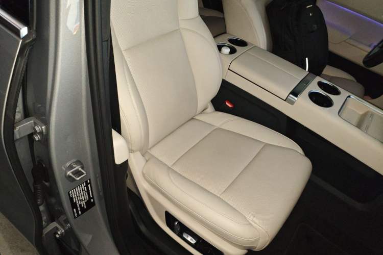 Used Li Auto L8 2023 Pro Model Right Front Seat