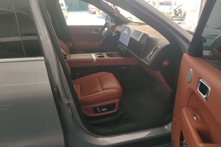 Used Li Auto L8 2023 Air model Right Front Seat