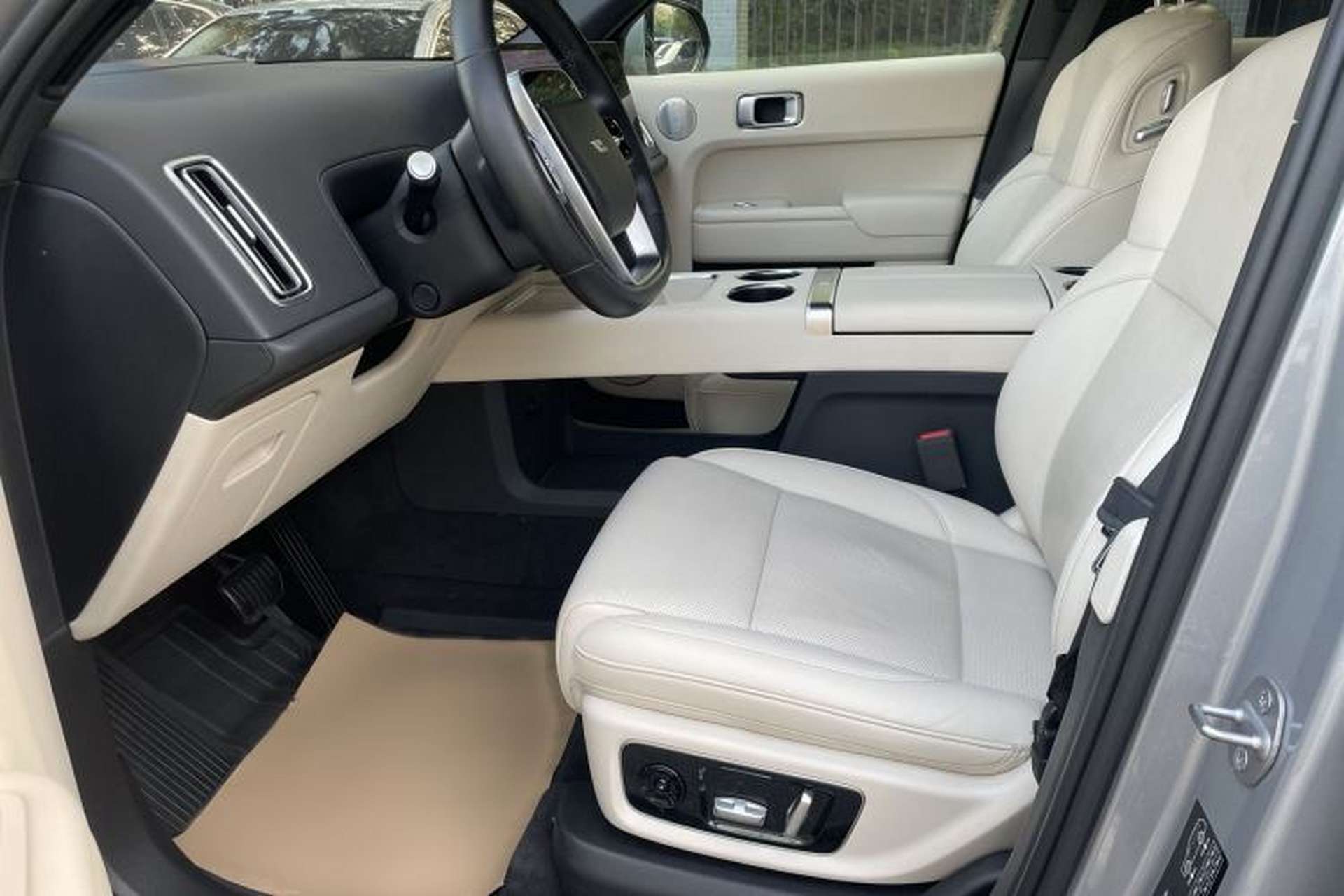 Used Li Auto L8 2023 Max model Right Front Seat