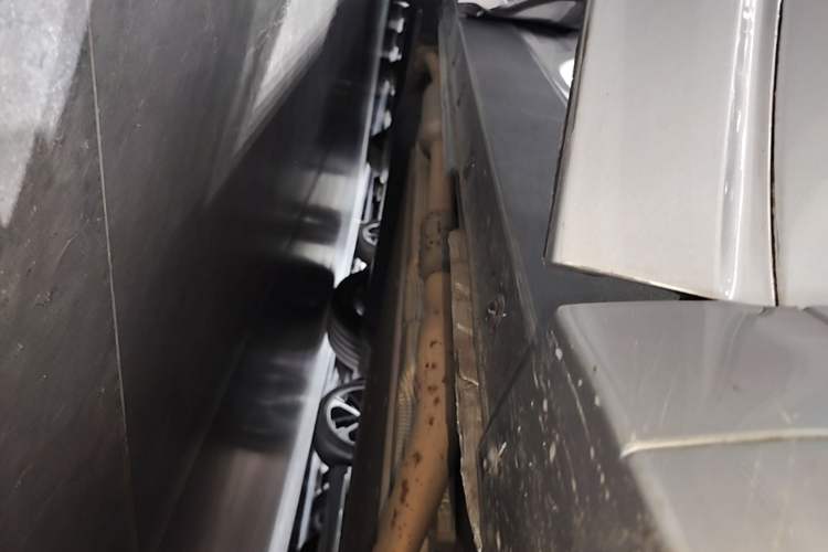 Used Li Auto L8 2023 Pro Model Right Side Sill