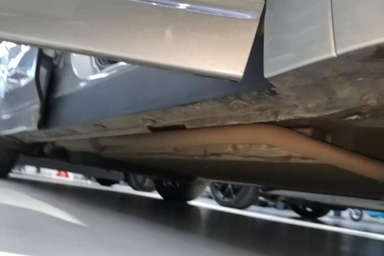 Used Li Auto L8 2023 Pro Model Right Side Sill