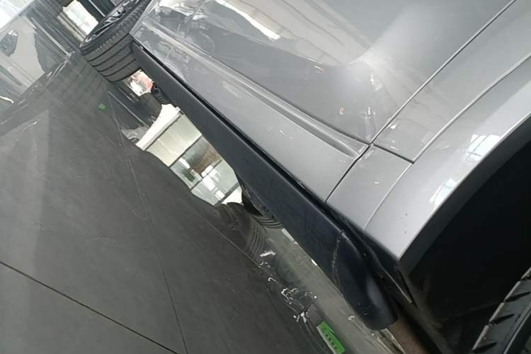 Used Li Auto L8 2023 Pro Model Right Side Sill