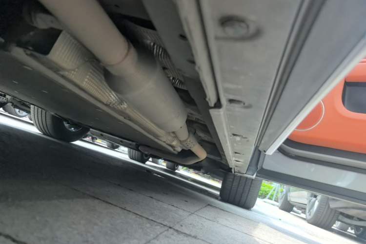Used Li Auto L8 2023 Pro Model Right Side Sill