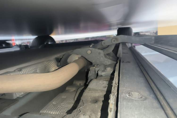 Used Li Auto L8 2023 Pro Model Right Side Sill