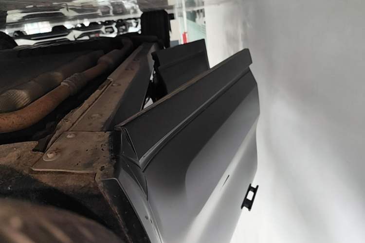 Used Li Auto L8 2023 Pro Model Right Side Sill