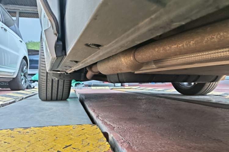 Used Li Auto L8 2023 Pro Model Right Side Sill
