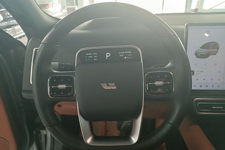 Used Li Auto L8 2023 Pro Model Steering Wheel