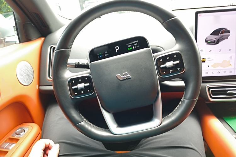 Used Li Auto L8 2023 Pro Model Steering Wheel