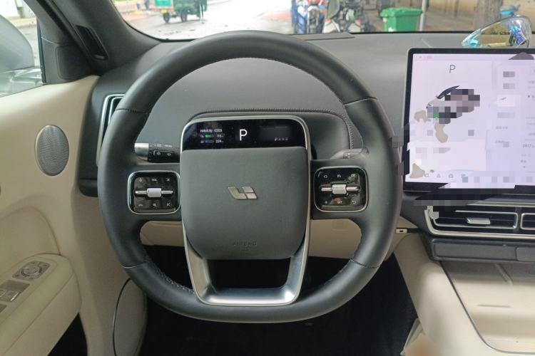 Used Li Auto L8 2023 Pro Model Steering Wheel