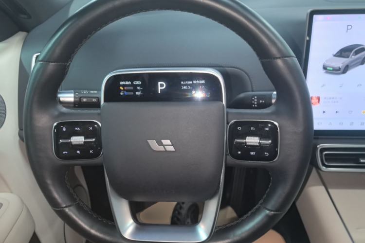 Used Li Auto L8 2023 Pro Model Steering Wheel