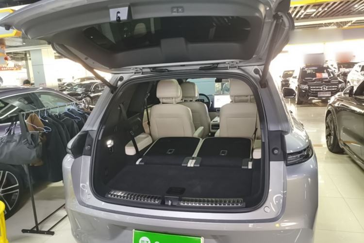 Used Li Auto L8 2023 Air model Trunk