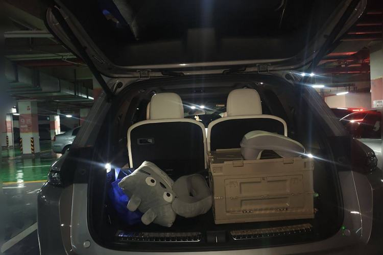Used Li Auto L8 2023 Pro Model Trunk
