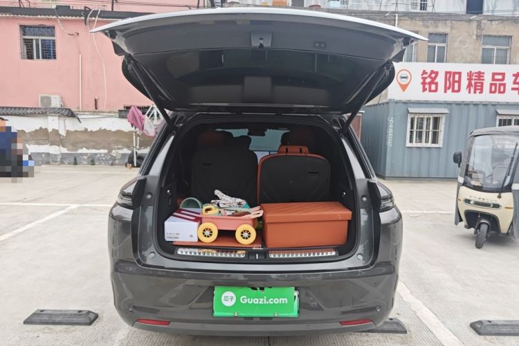 Used Li Auto L8 2023 Pro Model Trunk