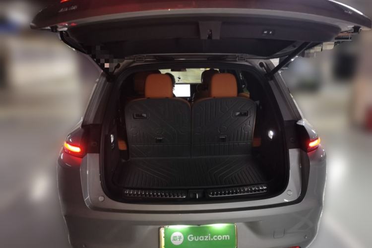 Used Li Auto L8 2023 Pro Model Trunk