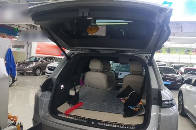 Used Li Auto L8 2023 Max model Trunk