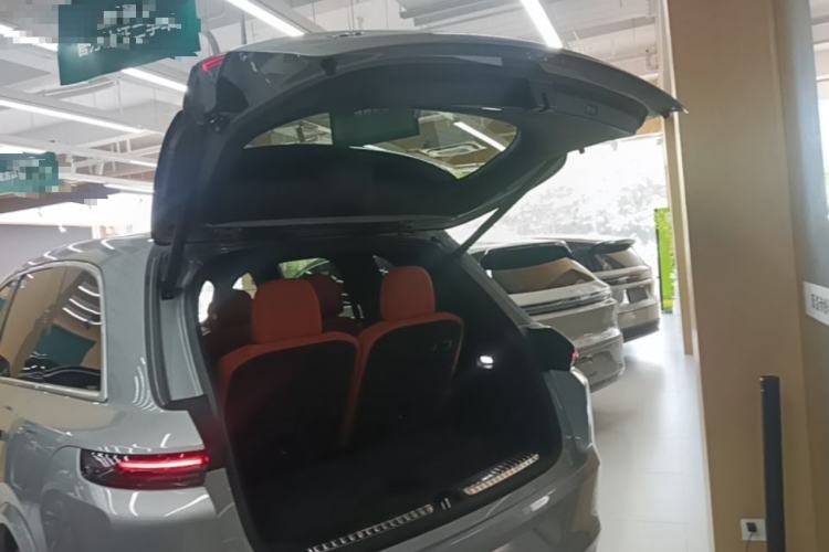 Used Li Auto L8 2023 Max model Trunk