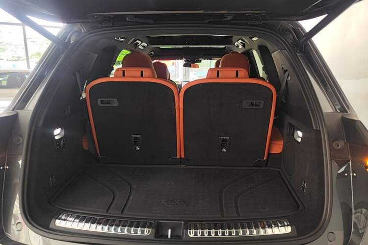 Used Li Auto L8 2023 Pro Model Trunk