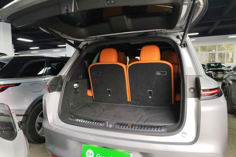 Used Li Auto L8 2023 Pro Model Trunk