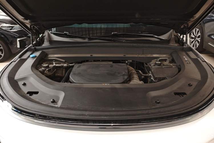 Used Li Auto L8 2023 Air model Engine Bay