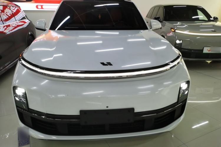 Used Li Auto L8 2023 Pro Model Front