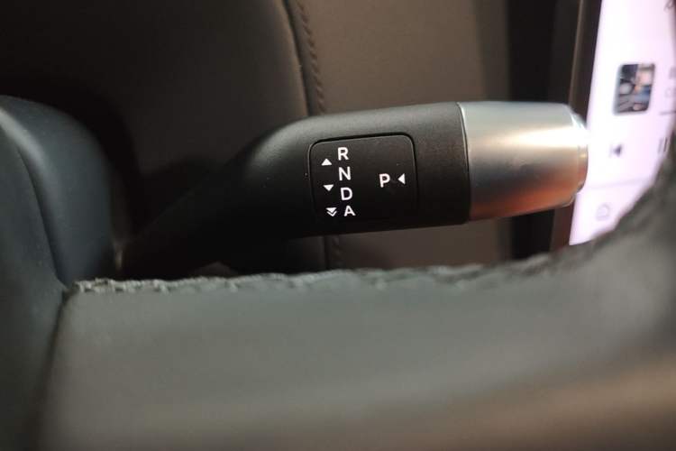 Used Li Auto L8 2023 Air model Gear Lever