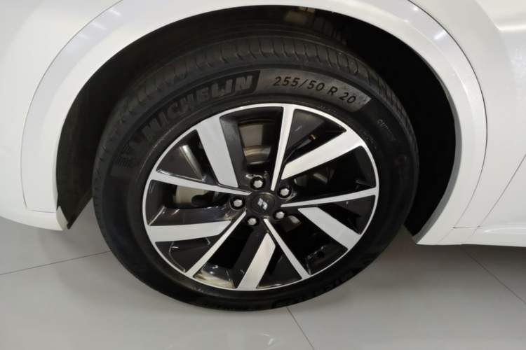 Used Li Auto L8 2023 Pro Model Left Front Wheel Hub