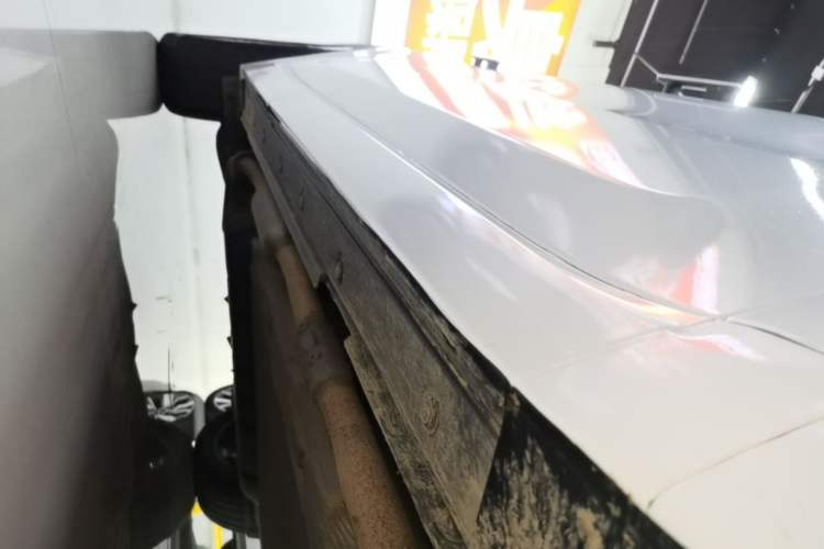 Used Li Auto L8 2023 Pro Model Right Side Sill