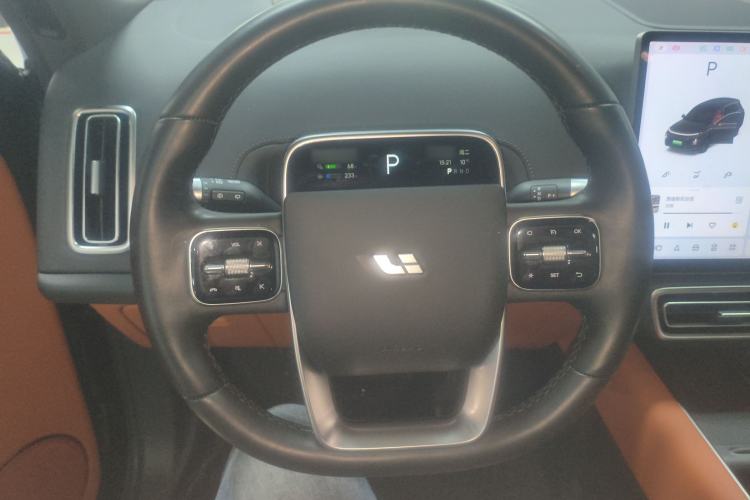 Used Li Auto L8 2023 Pro Model Steering Wheel