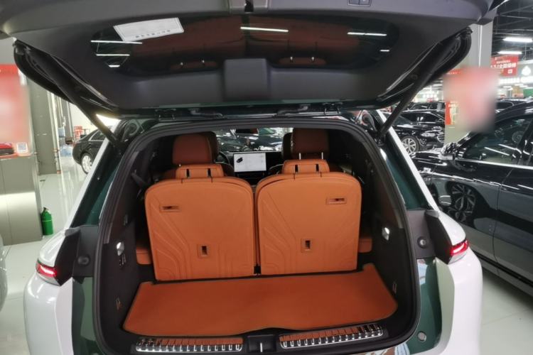 Used Li Auto L8 2023 Pro Model Trunk