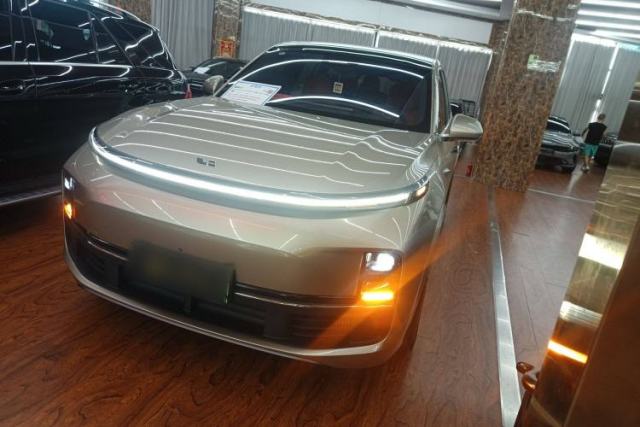 Used Li Auto L8 2023 Pro Model