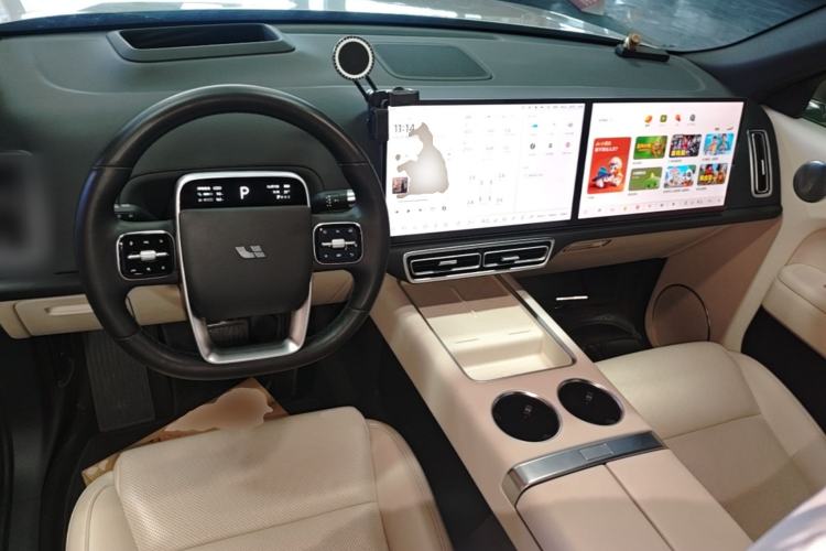 Used Li Auto L8 2023 Max model Center Console
