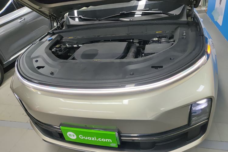 Used Li Auto L8 2023 Pro Model Engine Bay