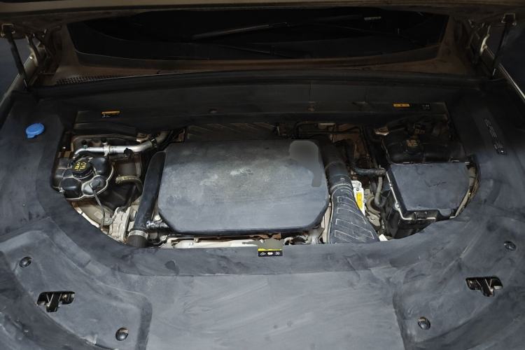 Used Li Auto L8 2023 Pro Model Engine Bay