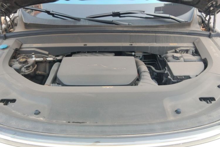 Used Li Auto L8 2023 Pro Model Engine Bay