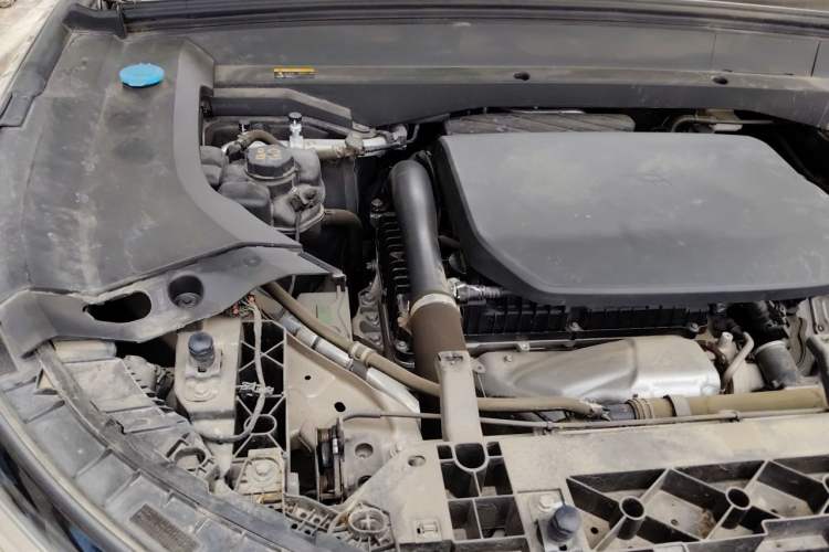 Used Li Auto L8 2023 Pro Model Engine Bay Right